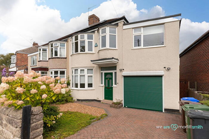 4 Bedroom Semi-Detached House To Rent In Luke Lane, Sheffield, S6