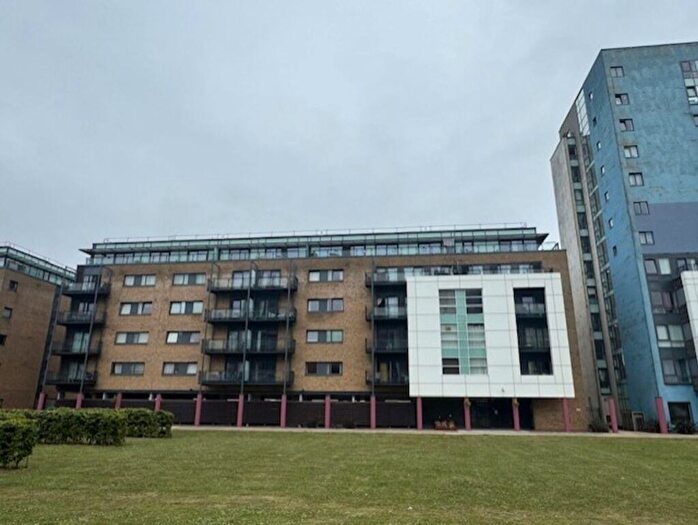 2 Bedroom Apartment To Rent In Ferry Court, Cardiff, CF11