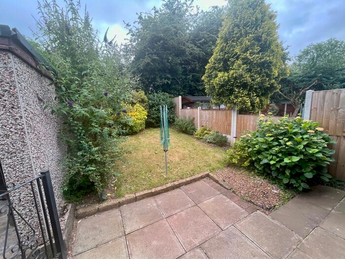 2 Bedroom Bungalow To Rent In Swinderby Drive, Oakwood, Derby, DE21