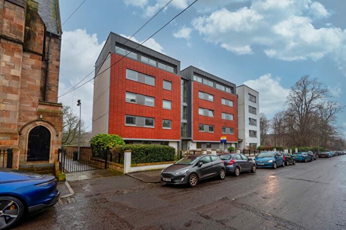 2 Bedroom Flat To Rent In Balvicar Street, Flat -, Queens Park, Glasgow, G42