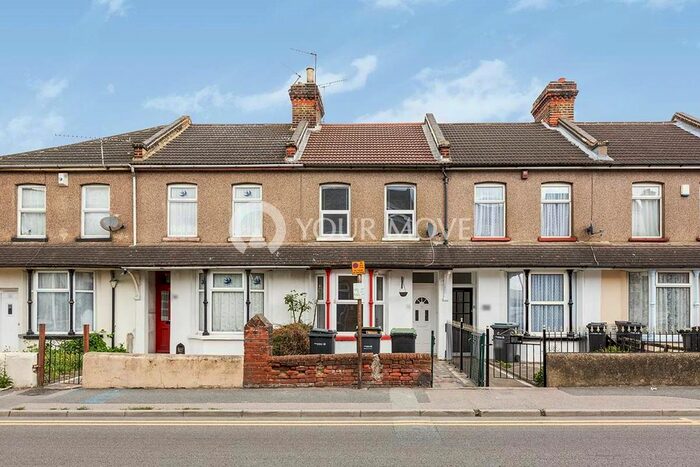 3 Bedroom Detached House To Rent In High Street, Northfleet, Gravesend, DA11