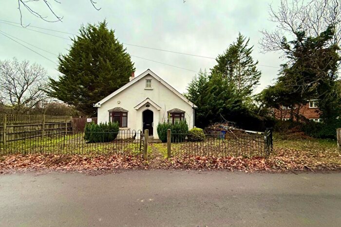 5 Bedroom Detached House For Sale In Slough Road, Iver Heath, SL0