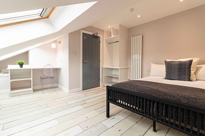 5 Bedroom Semi Detached House To Rent In Gainsborough Road, Liverpool, L15