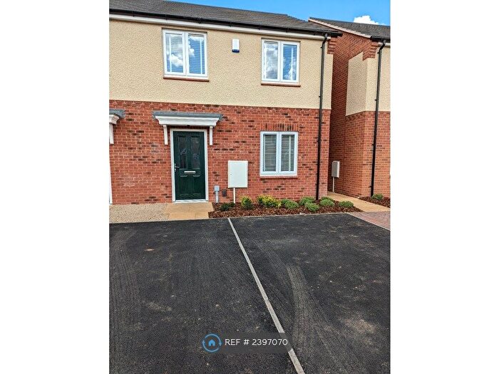 3 Bedroom Semi-Detached House To Rent In Draper Close, Nottingham, NG12