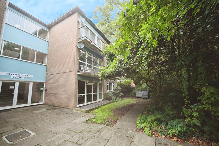 2 Bedroom Flat For Sale In New Bedford Road, Luton, LU3
