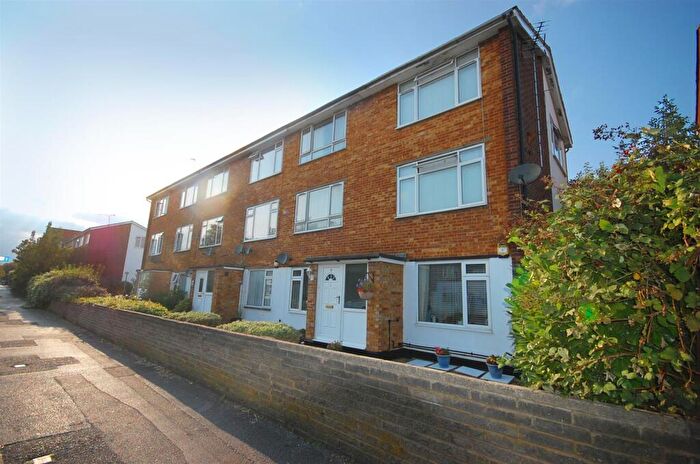1 Bedroom Maisonette To Rent In Bourne Court, Station Approach, Ruislip, HA4