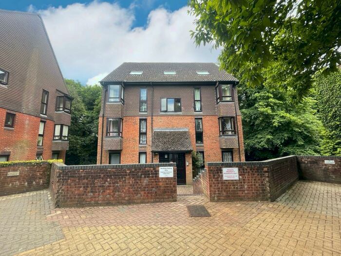 Studio To Rent In Tremona Road, Southampton, SO16