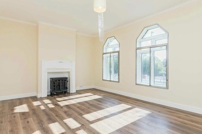 4 Bedroom Property To Rent In Teignmouth Parade, Perivale, Greenford, UB6