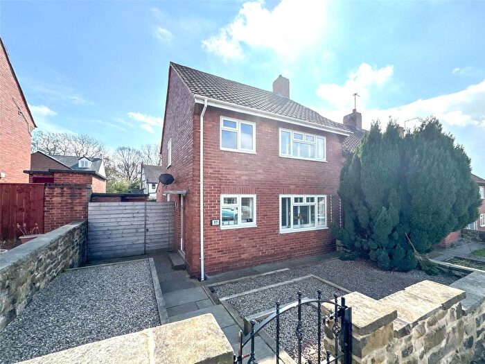 3 Bedroom Semi-Detached House For Sale In Killowen Street, Gateshead, NE9