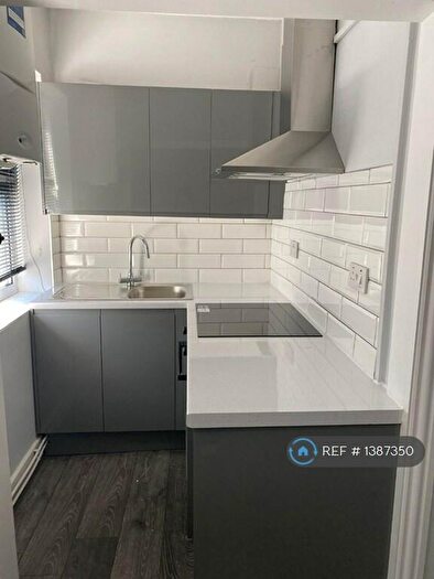 1 Bedroom Flat To Rent In Brook Street, Luton, LU3