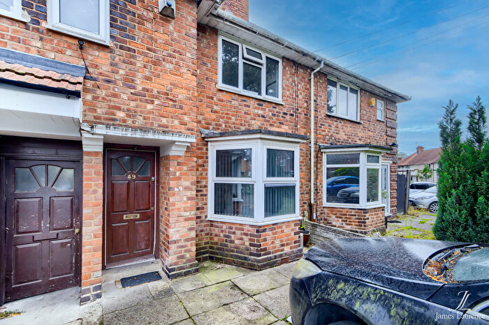 3 Bedroom Semi-Detached House For Sale In Gospel Farm Road, Birmingham, B27