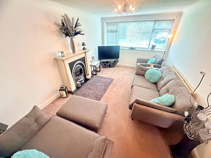 2 Bedroom Semi-detached House For Sale In Bank Top Grove, Bolton, BL1