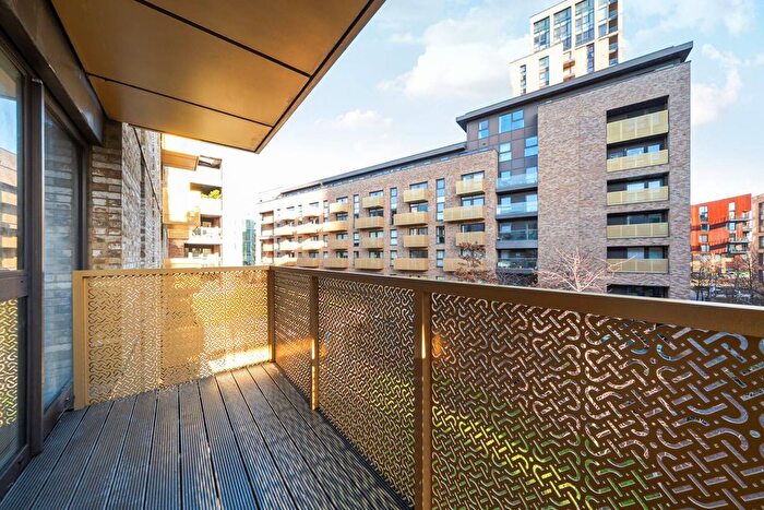 3 Bedroom Flat For Sale In Yeoman Street, Deptford, London, SE8