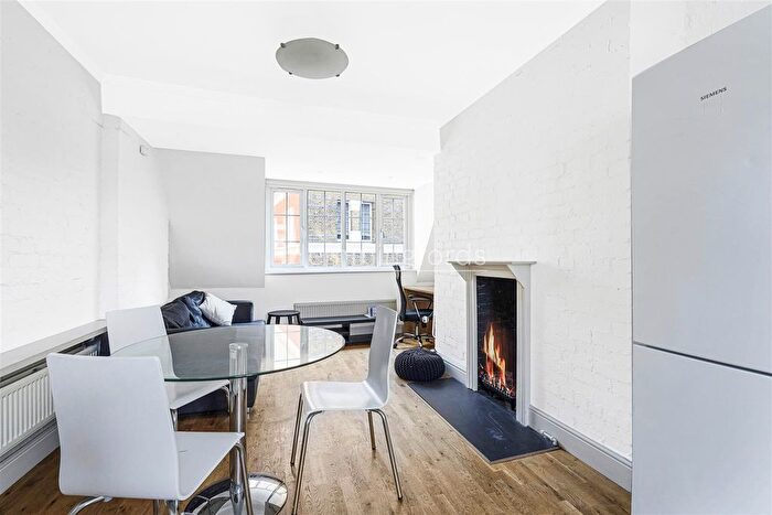 2 Bedroom Flat To Rent In Vauxhall Bridge Road, London, SW1V