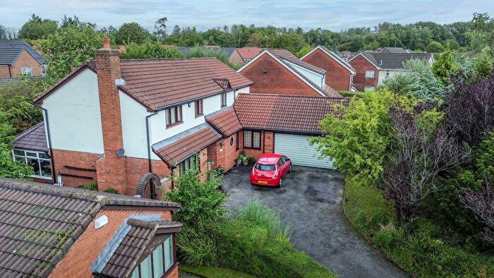 5 Bedroom Detached House For Sale In Gleneagles Drive, Preston, PR2