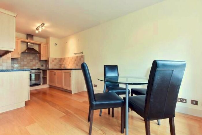 1 Bedroom Flat To Rent In Hillyard Street, London, SW9