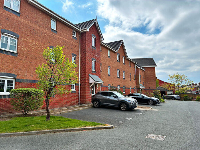 2 Bedroom Apartment To Rent In Rushbury Court, Liverpool, L15