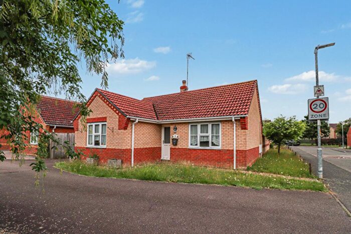 2 Bedroom Bungalow For Sale In Lacey Close, Watlington, PE33