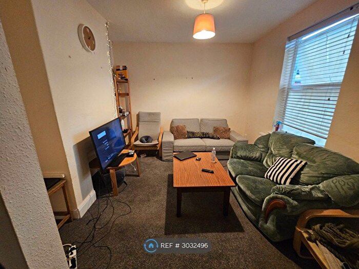 4 Bedroom Terraced House To Rent In Dereham Road, Norwich, NR2