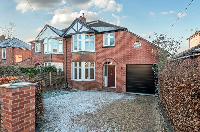 3 Bedroom Semi Detached House For Sale In Kingsway, Chandler's Ford, Eastleigh, SO53