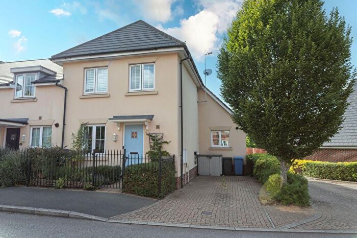 3 Bedroom End Of Terrace House For Sale In Damson Drive, Hartley Wintney, RG27