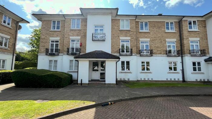 1 Bedroom Flat To Rent In Kingswood Drive, Sutton, SM2