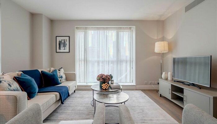 1 Bedroom Flat To Rent In Westferry Circus, London, E14