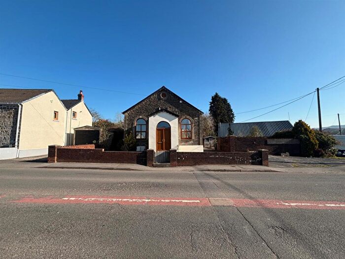 3 Bedroom Detached House To Rent In Heol Y Meinciau, Pontyates, Llanelli, SA15