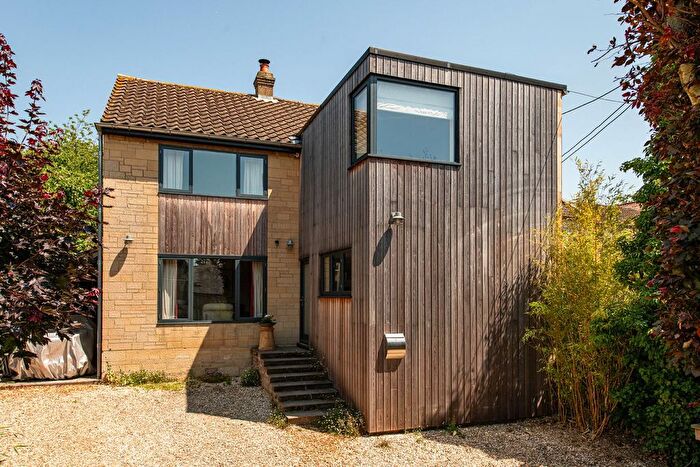 3 Bedroom Detached House For Sale In Trowbridge Road, Bradford On Avon, BA15