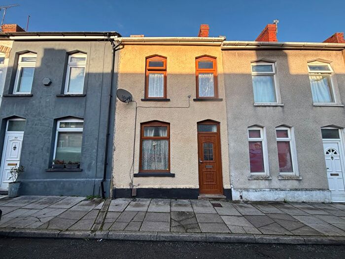 3 Bedroom Terraced House For Sale In Bell Street, Barry, CF62