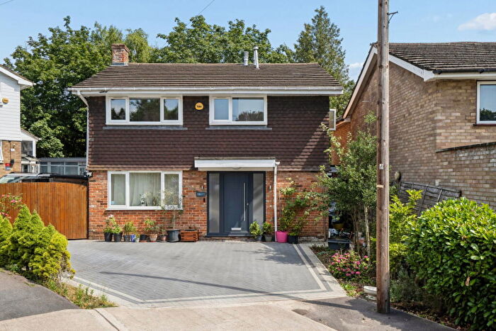 4 Bedroom Detached House For Sale In Brookdene Drive, Northwood, HA6