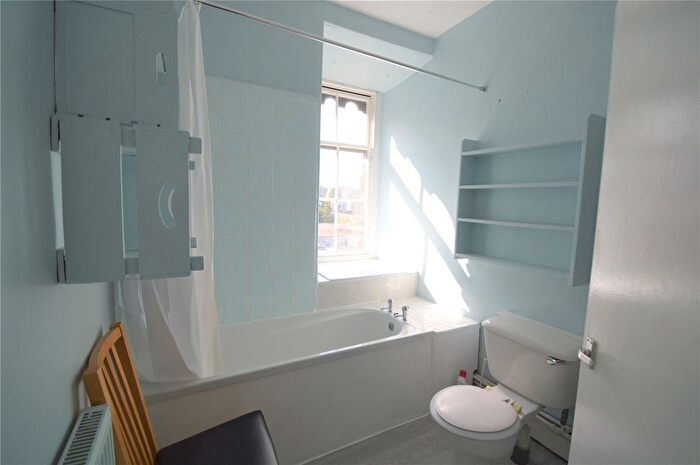 1 Bedroom Flat To Rent In Grove Street, Edinburgh, EH3