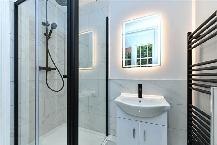 5 Bedroom Flat To Rent In - St Mary's Gate, Nottingham, Nottinghamshire, NG1