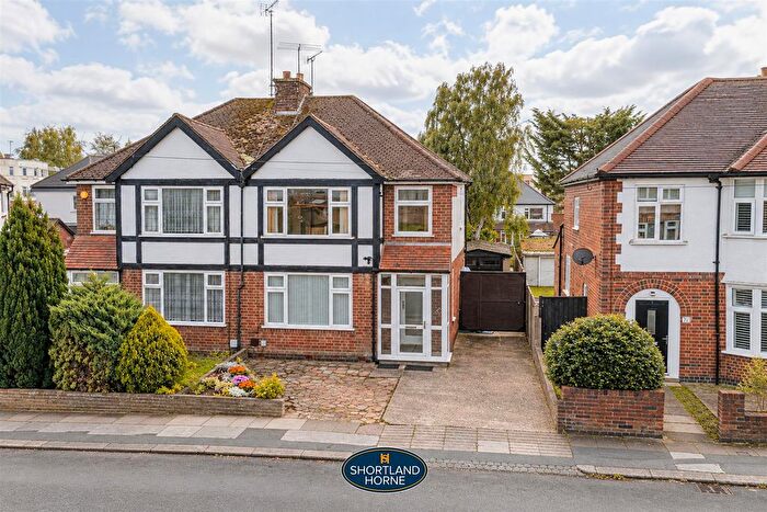 3 Bedroom Semi-Detached House For Sale In Franciscan Road, Cheylesmore, Coventry, CV3