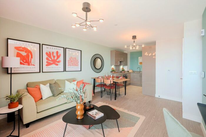 1 Bedroom Flat For Sale In Ealing Road, Alperton, HA0