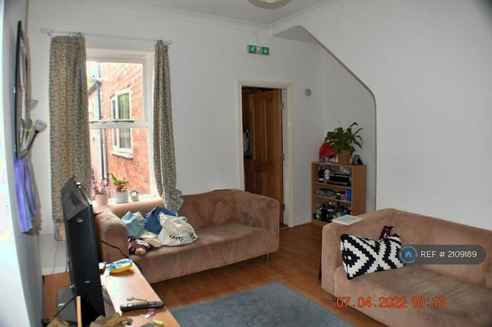4 Bedroom Terraced House To Rent In Gordon Road, Harborne, Birmingham, B17
