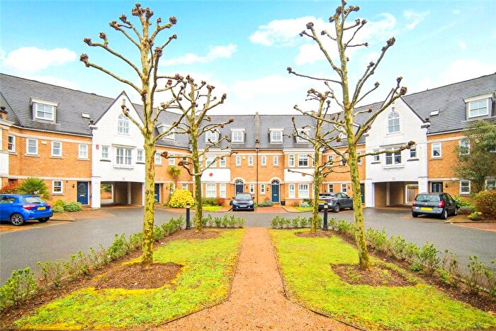 4 Bedroom Terraced House To Rent In Admiralty Way, Teddington, TW11