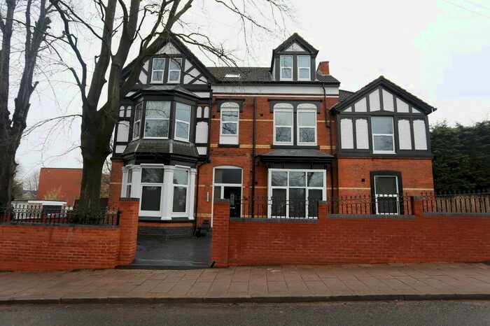 8 Bedroom Flat To Rent In Church Road, Birmingham, West Midlands, B13