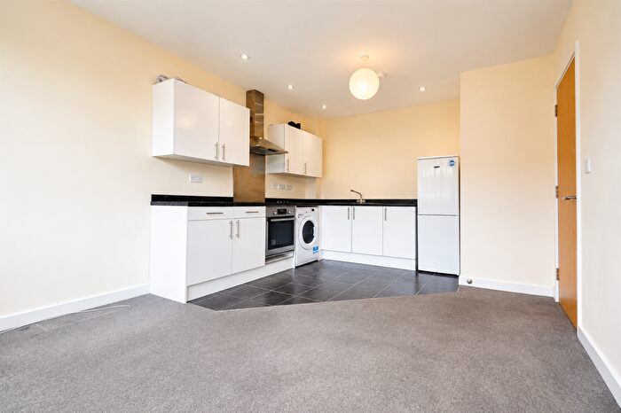 2 Bedroom Flat To Rent In Burleys Way, Leicester, LE1