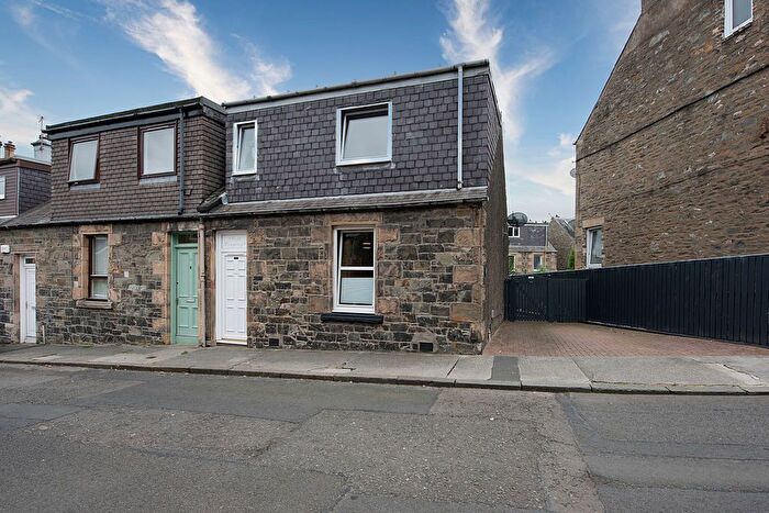 2 Bedroom End Terrace House For Sale In Kilncroft, Selkirk, TD7