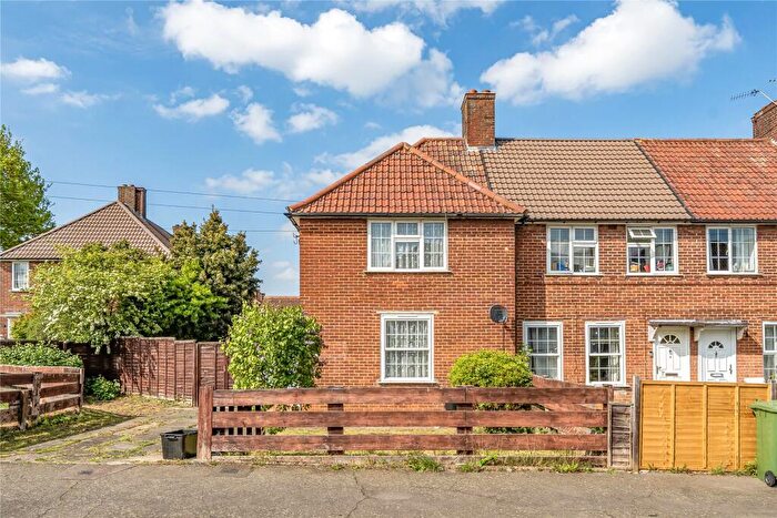 2 Bedroom End Of Terrace House For Sale In Framlingham Crescent, London, SE9