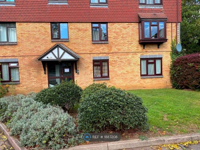 1 Bedroom Flat To Rent In Ladygrove Drive, Guildford, GU4