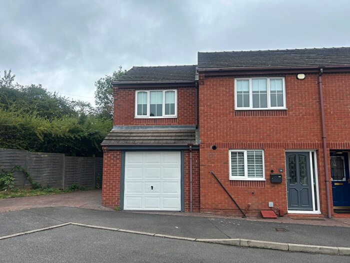 4 Bedroom Semi-Detached House To Rent In Sussex Close, Giltbrook, Nottingham, NG16