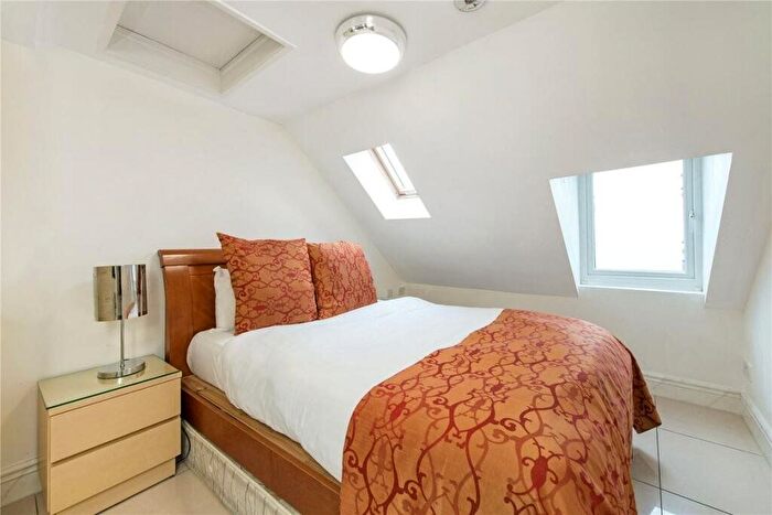 Studio To Rent In Upper Tachbrook Street, Victoria, SW1V