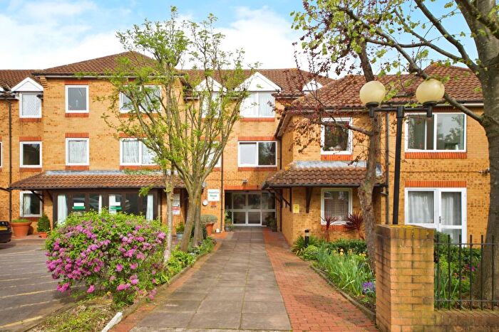 1 Bedroom Apartment For Sale In Homefirs House, Wembley, HA9
