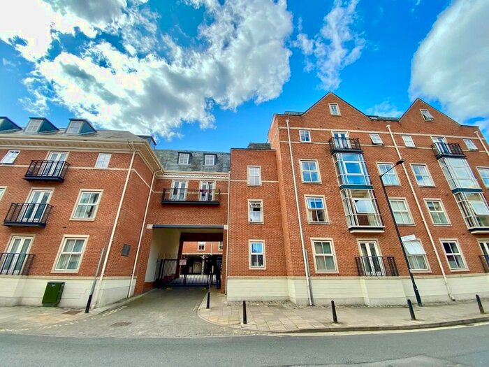 1 Bedroom Flat To Rent In Skeldergate, York, YO1