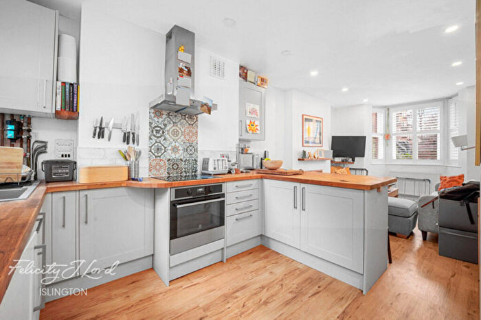 1 Bedroom Flat For Sale In Liverpool Road, London, N1