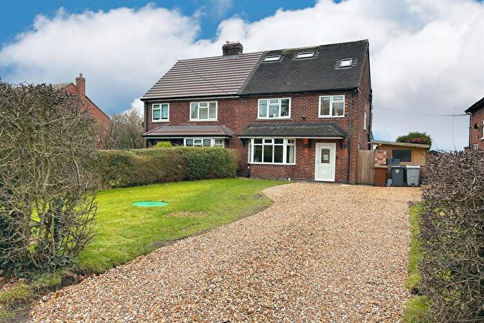 3 Bedroom Semi-Detached House For Sale In Twemlow Lane, Holmes Chapel, CW4