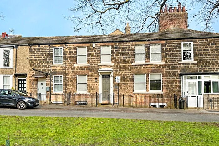 3 Bedroom Terraced House For Sale In Church Square, Harrogate, HG1