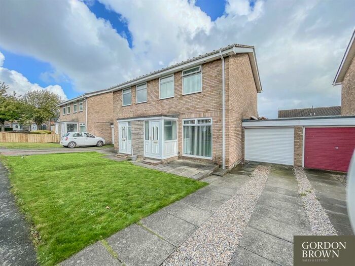 3 Bedroom SemiDetached House For Sale In Greely Road, West Denton, NE5